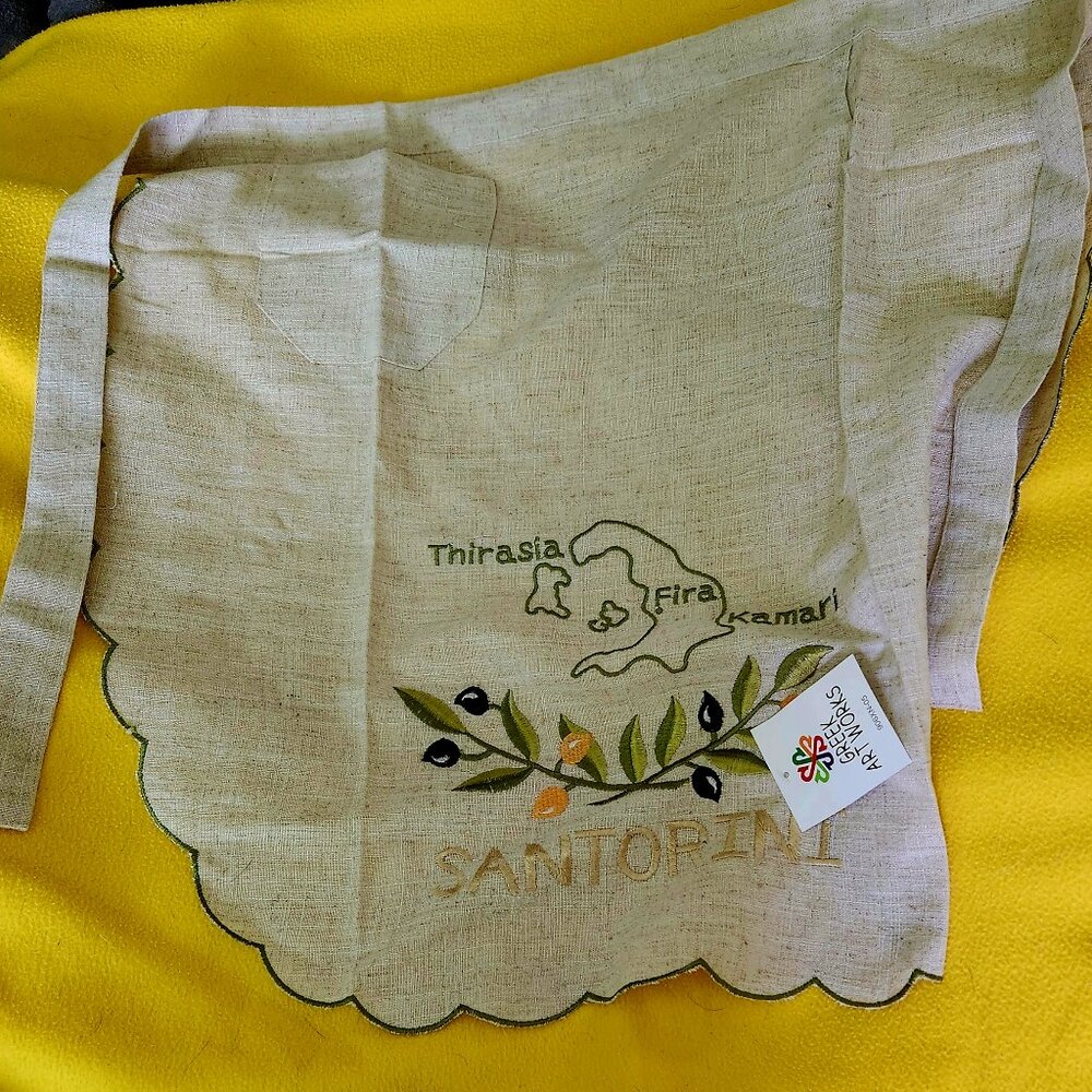 J11   Opa beautifully embroidered 1/2 apron Nwt Santorini 1 size fits all